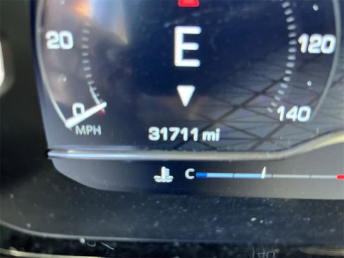 Certified 2024 GMC Yukon Denali image 12