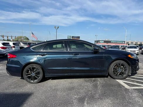 Used 2020 Ford Fusion SE w/ Equipment Group 151A FWD image 6