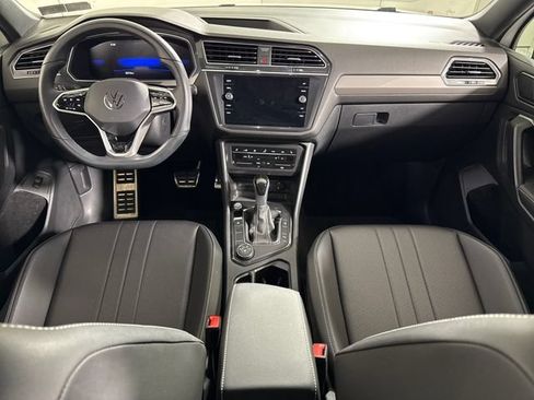 Used 2024 Volkswagen Tiguan SE R-Line AWD/4WD image 23