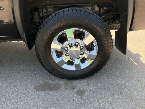 Used 2019 GMC Sierra 3500 Denali w/ Duramax Plus Package AWD/4WD image 31