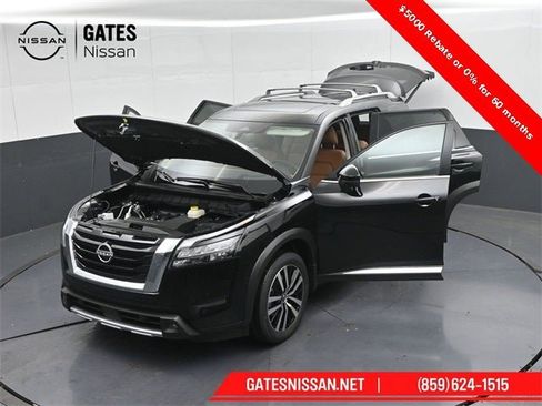 New 2025 Nissan Pathfinder Platinum image 60