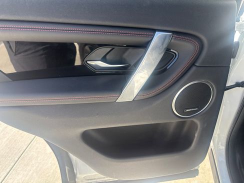 Certified 2023 Land Rover Discovery Sport SE R-Dynamic AWD/4WD image 15