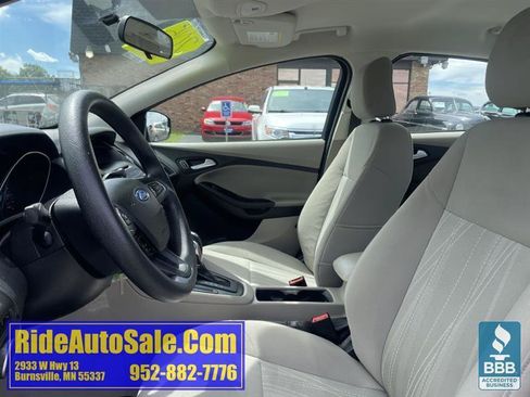 Used 2015 Ford Focus SE FWD image 10
