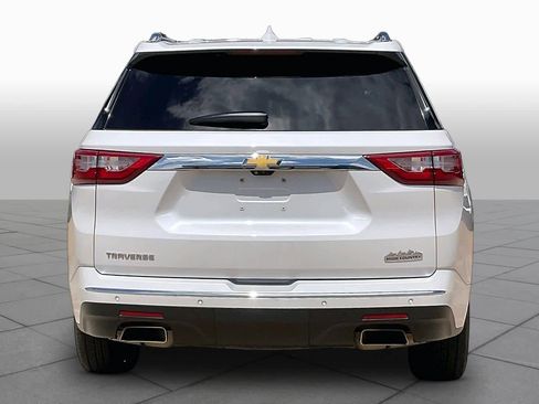 Used 2021 Chevrolet Traverse High Country FWD image 4