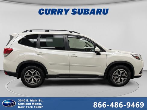 Certified 2023 Subaru Forester Premium AWD/4WD image 6
