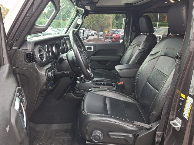 Used 2022 Jeep Wrangler Unlimited Sahara AWD/4WD image 2