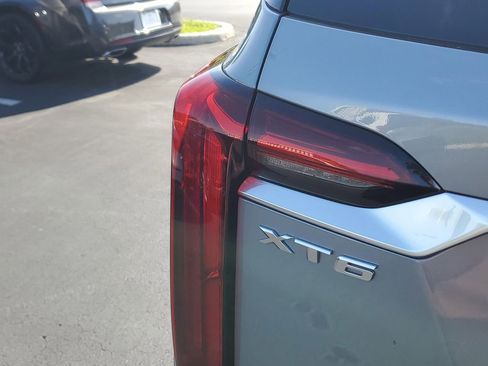 Used 2024 Cadillac XT6 Premium Luxury w/ Technology Package AWD/4WD image 27
