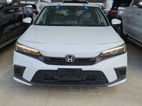 Used 2024 Honda Civic LX image 6
