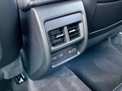 Used 2023 Cadillac XT4 Sport FWD image 12