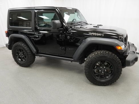 Certified 2024 Jeep Wrangler Willys image 10