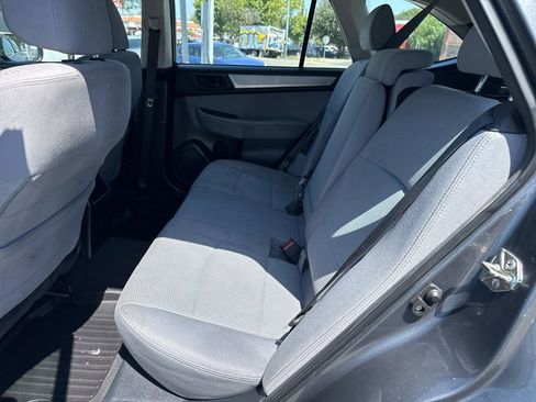 Used 2019 Subaru Outback 2.5i AWD/4WD image 16