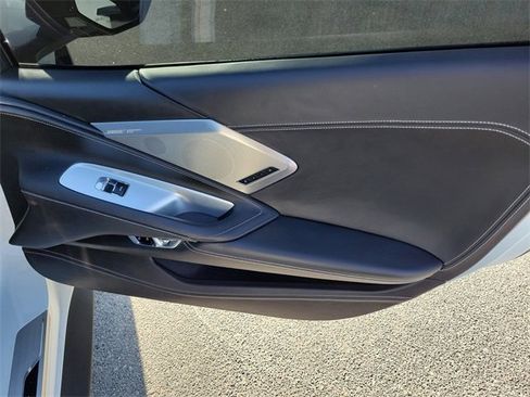 Used 2023 Chevrolet Corvette Stingray Premium Conv w/ Z51 Performance Package image 31