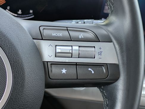 Used 2024 Hyundai Kona SEL FWD image 22