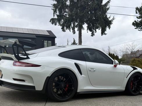 Used 2016 Porsche 911 GT3 RS image 11