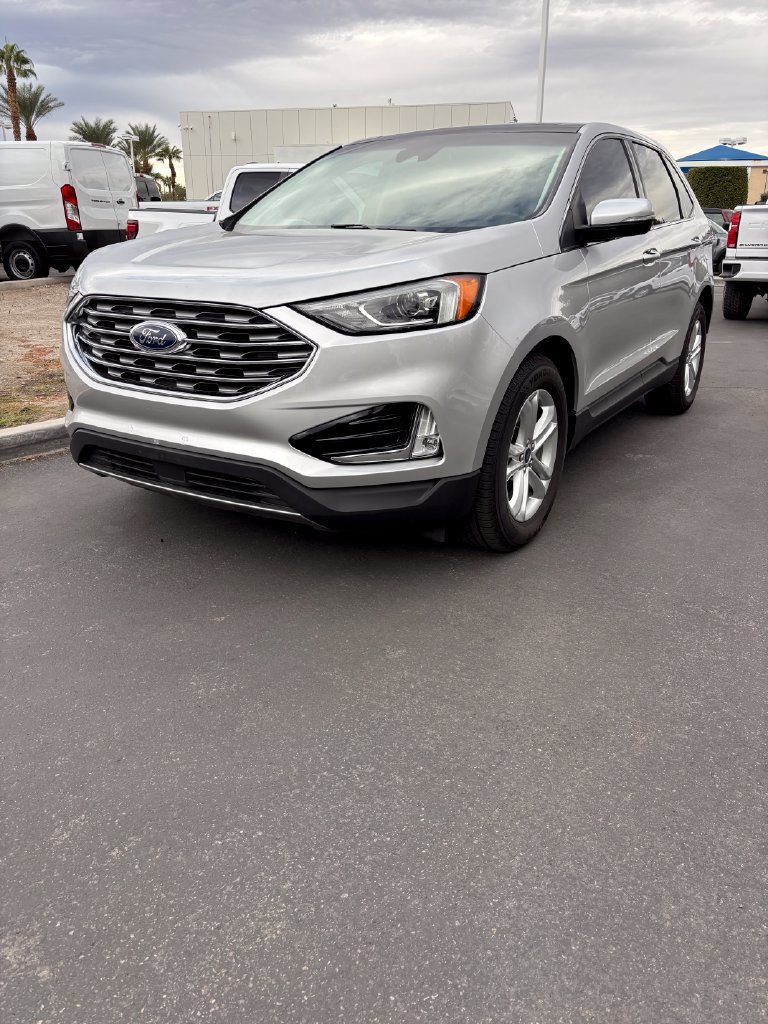 Used 2019 Ford Edge SEL w/ Equipment Group 201A FWD image 2