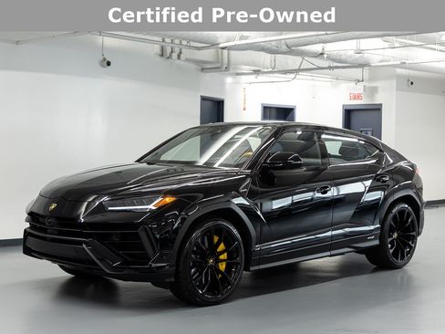 Used 2024 Lamborghini Urus S AWD/4WD image 1