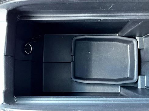 Used 2024 Toyota Highlander Limited image 34