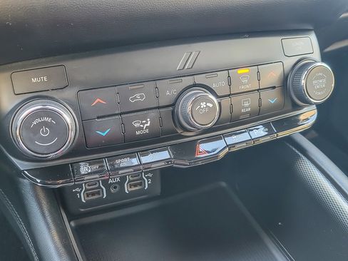 Used 2021 Dodge Durango GT image 15