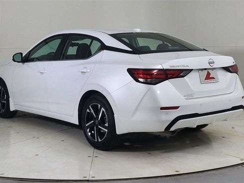Used 2024 Nissan Sentra SV image 5