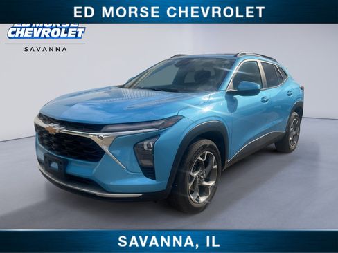Used 2025 Chevrolet Trax LT w/ Sunroof Package FWD image 1