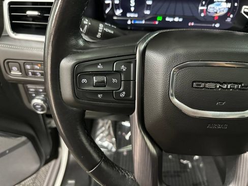 Used 2023 GMC Yukon XL Denali Ultimate AWD/4WD image 14