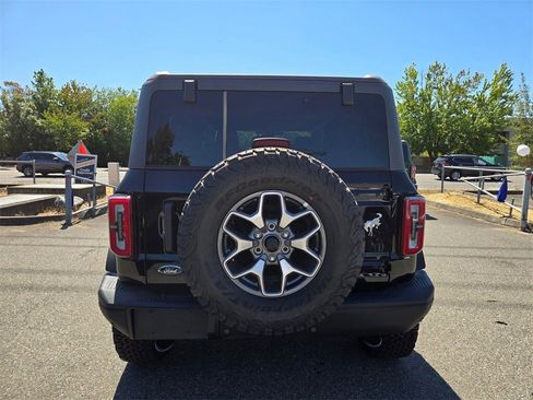 New 2025 Ford Bronco Badlands image 6