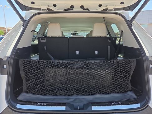 New 2026 Toyota Grand Highlander FWD image 13