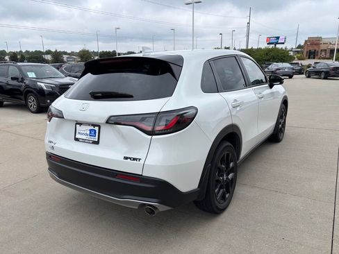 Certified 2024 Honda HR-V Sport image 5