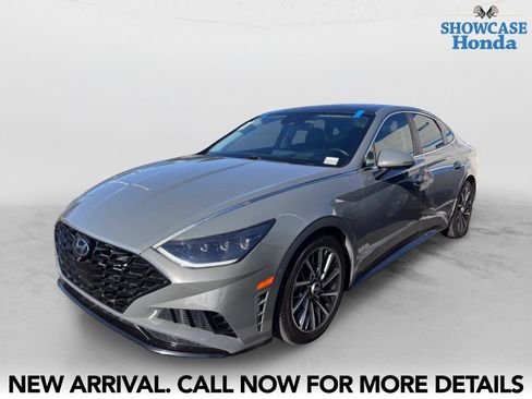 Used 2020 Hyundai Sonata Limited FWD image 2