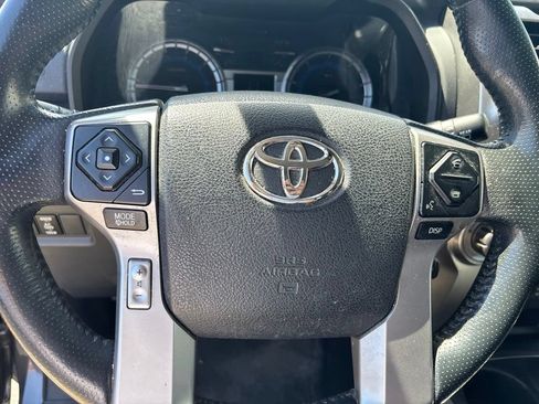 Used 2016 Toyota 4Runner SR5 AWD/4WD image 20