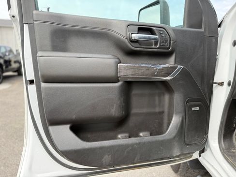 Used 2020 Chevrolet Silverado 2500 LTZ w/ LTZ Premium Package AWD/4WD image 10