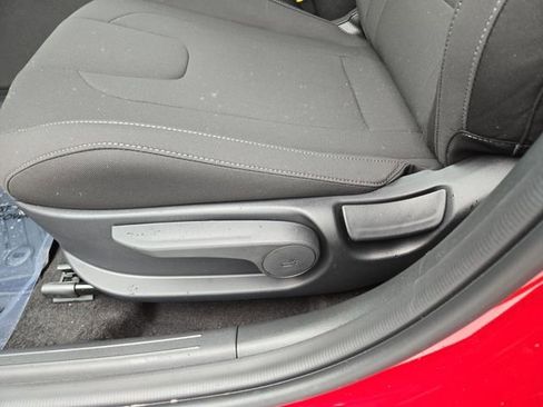 New 2025 Hyundai Elantra SEL image 27