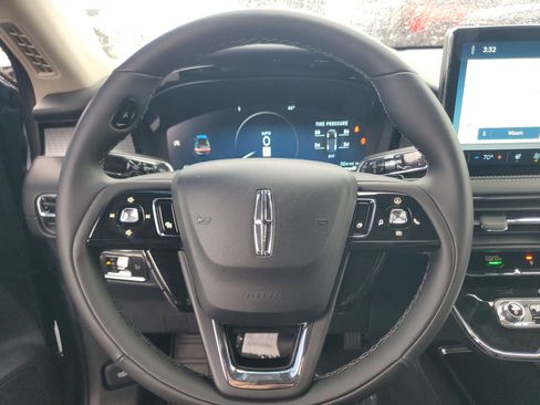 New 2026 Lincoln Corsair Premiere image 13