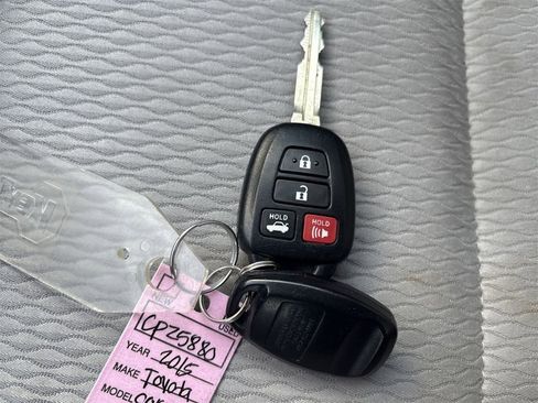 Used 2015 Toyota Corolla L image 17