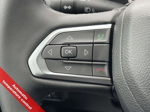 New 2026 Jeep Compass Latitude image 19