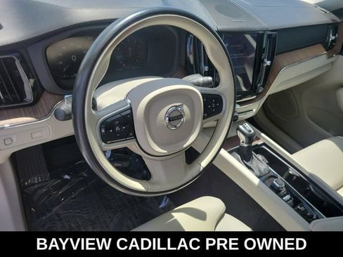 Used 2020 Volvo XC60 T5 Inscription w/ Protection Package Premier FWD image 2