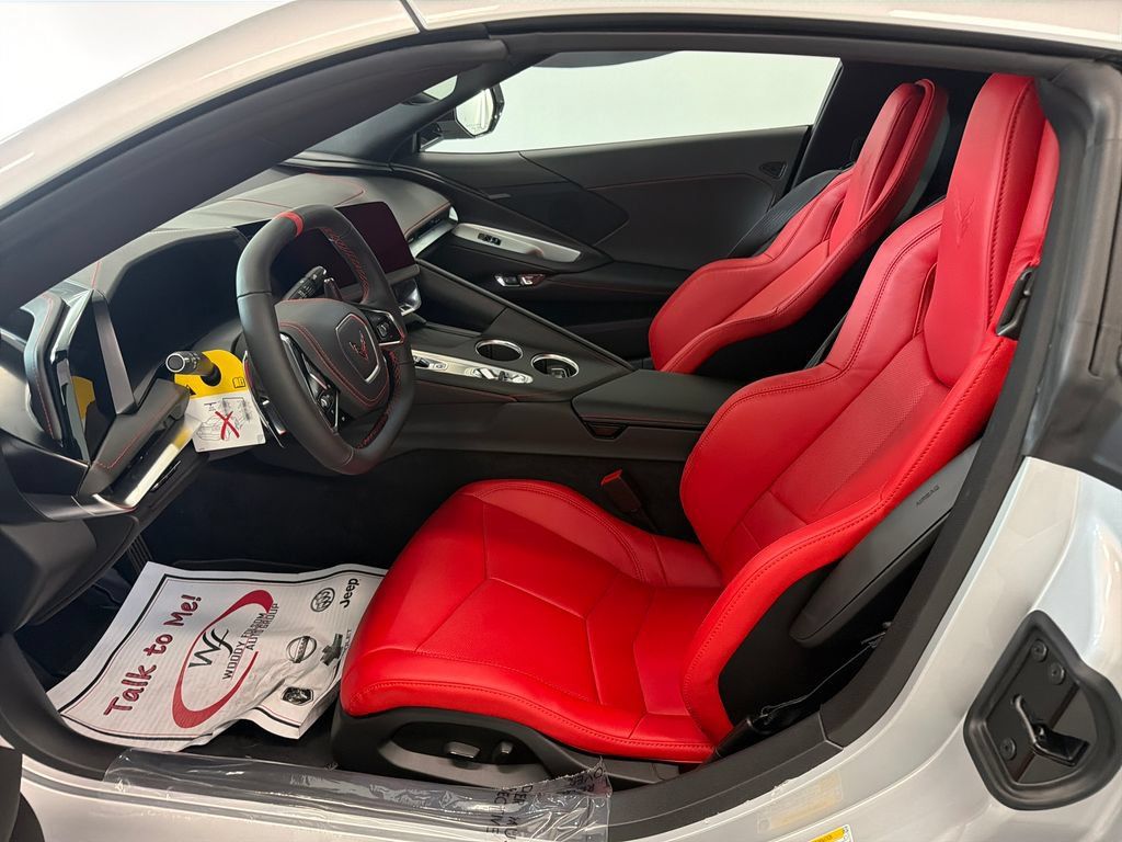 New 2027 Chevrolet Corvette Grand Sport w/ Z52 Sport Performance Package RWD image 9