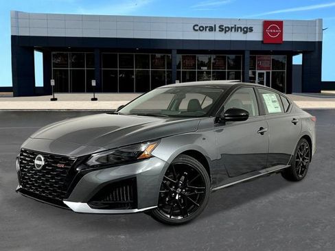 New 2026 Nissan Altima 2.5 SR w/ SR Midnight Edition Package FWD image 1