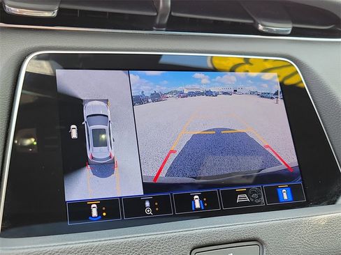 Certified 2023 Cadillac XT4 Premium Luxury w/ Technology Package image 28