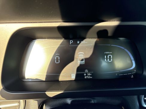 Used 2024 Hyundai Elantra SE image 16