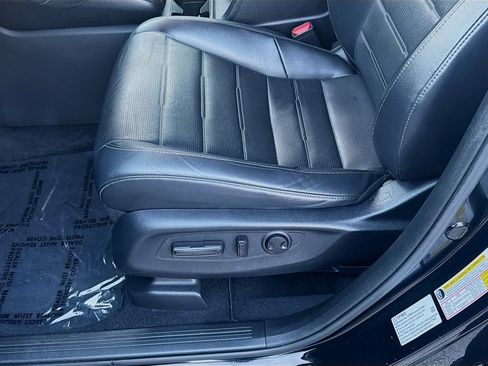 Used 2023 Honda CR-V EX-L image 17