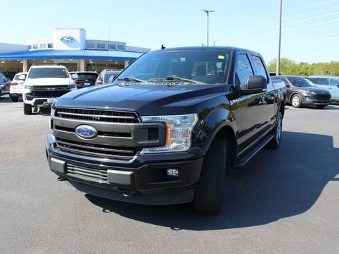 Used 2019 Ford F150 XLT w/ Equipment Group 302A Luxury AWD/4WD image 13