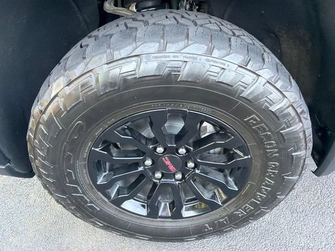 Used 2022 GMC Sierra 1500 AT4X AWD/4WD image 11