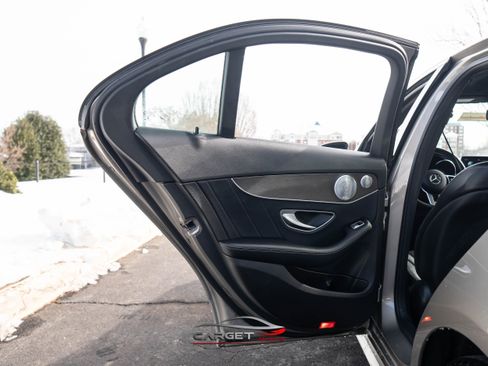 Used 2020 Mercedes-Benz C 300 4MATIC Sedan image 43