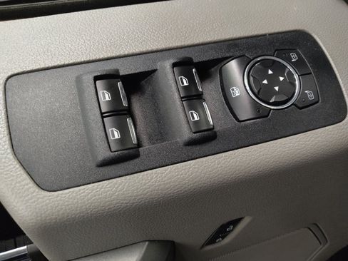 Used 2016 Ford F150 XLT RWD image 27