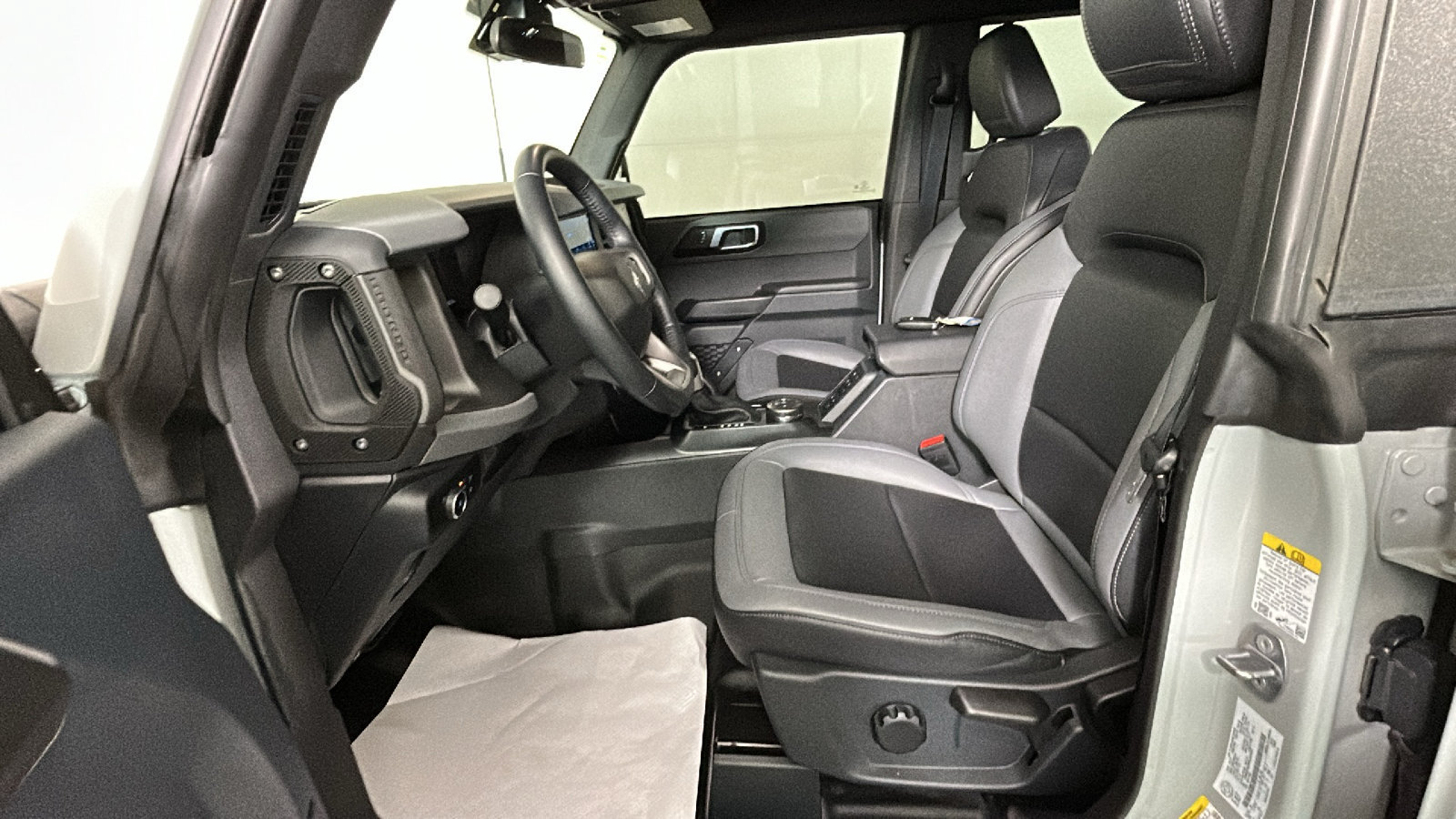 Used 2024 Ford Bronco Big Bend AWD/4WD image 11