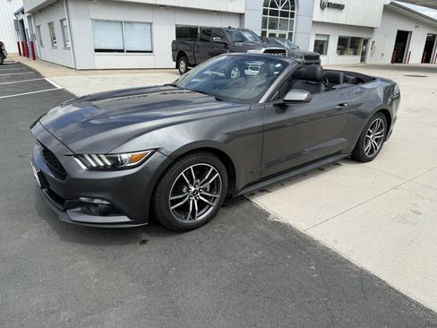 Used 2017 Ford Mustang Premium RWD image 3
