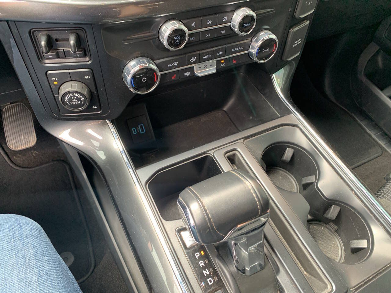 Used 2022 Ford F150 XLT w/ Equipment Group 302A High AWD/4WD image 19