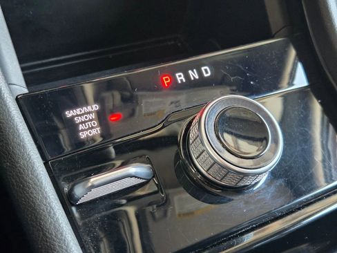Used 2023 Jeep Grand Cherokee L Limited AWD/4WD image 10