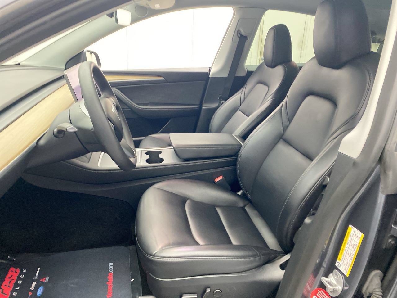 Used 2023 Tesla Model Y Long Range AWD/4WD image 14